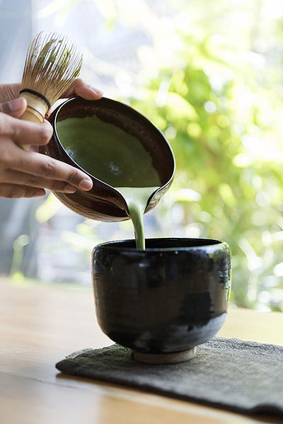 Plik:Tradycyjna-japońska-zielona-herbata-matcha 53876-14199.jpg