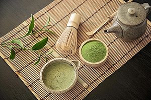 Parzenie-herbaty-matcha.jpg