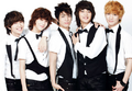 SHINee.png